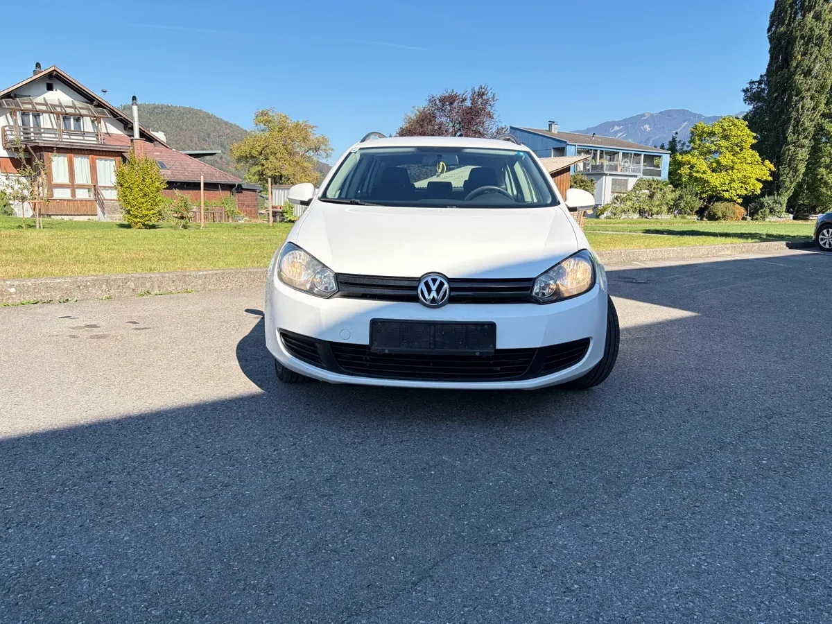 Volkswagen Golf 2012 photo 2