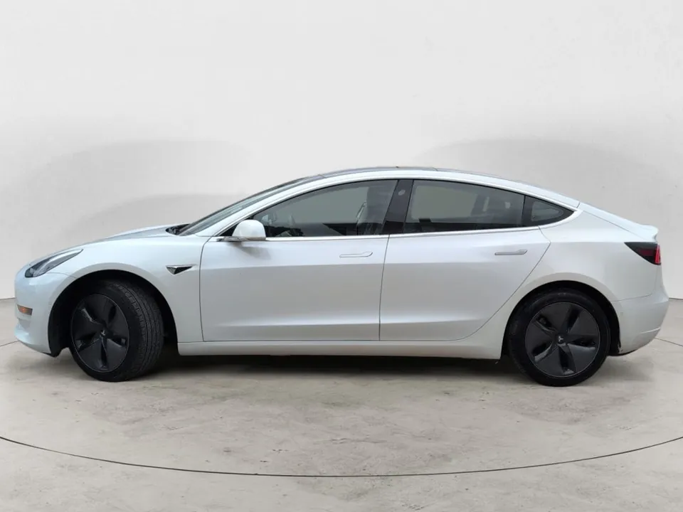 Tesla Model 3 2020 photo 3