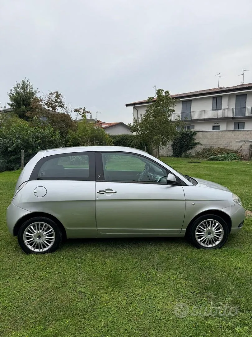 Lancia Ypsilon 2010 photo 5