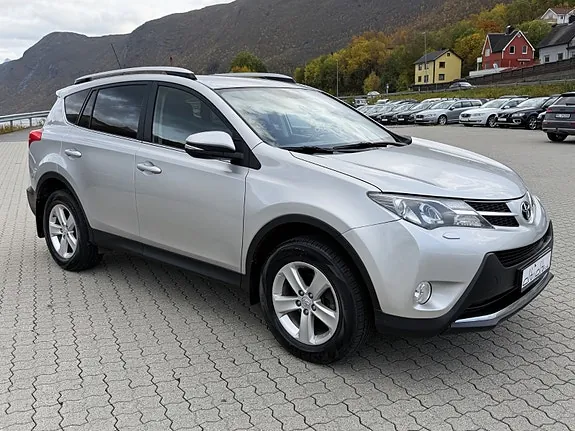Toyota Rav4 2014 photo 2