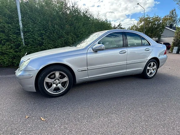 Mercedes-Benz C200 2001 photo 4