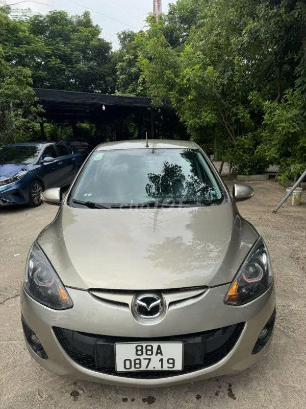 Mazda 2 2015 photo 5