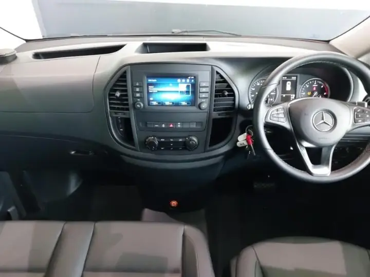 Mercedes-Benz Vito 2024 photo 3