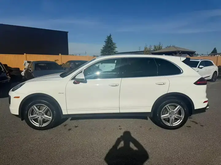 Porsche Cayenne 2016 photo 3