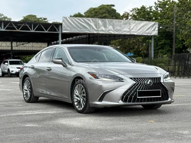 Lexus Es250