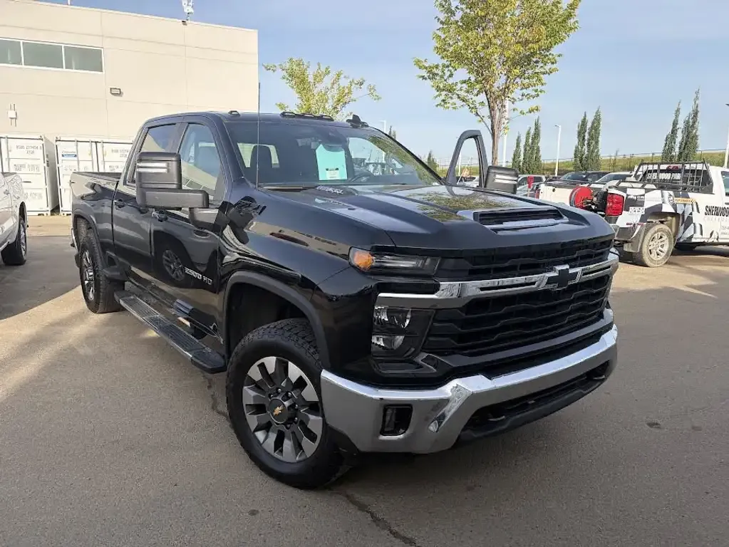 Chevrolet Silverado 2500 2024 photo 2