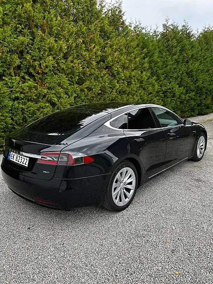 Tesla Model S 2018 photo 3