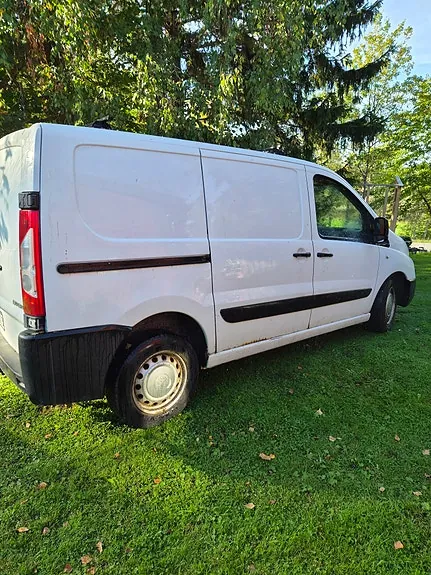 Peugeot Expert 2011 photo 2