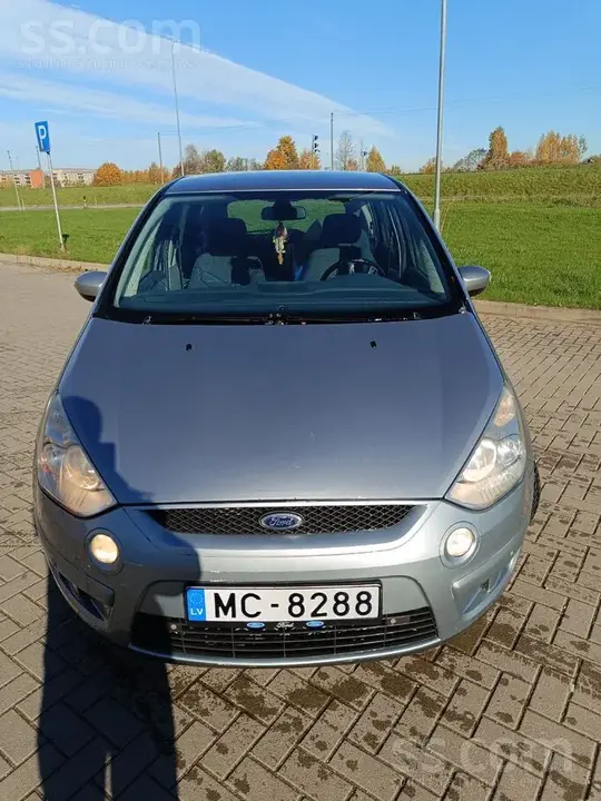 Ford S-Max