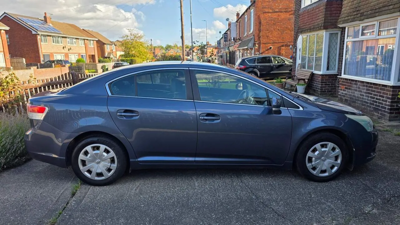 Toyota Avensis 2009 photo 3