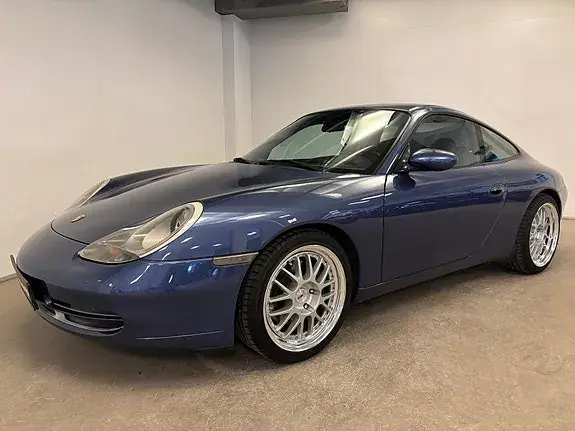 Porsche 911 Carrera 1999 photo 2