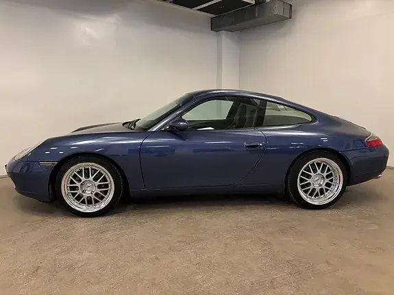 Porsche 911 Carrera 1999 photo 3