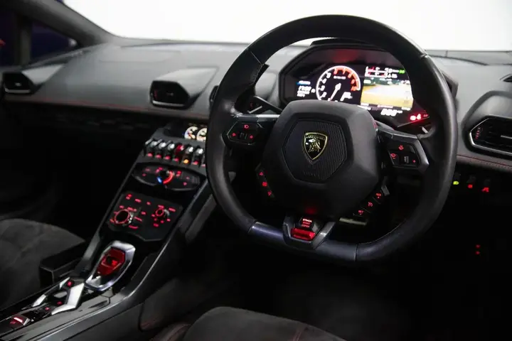 Lamborghini Huracan 2016 photo 3