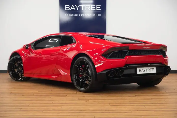 Lamborghini Huracan 2016 photo 2