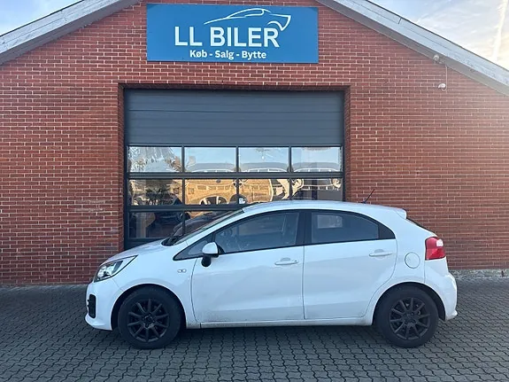 Kia Rio 2015 photo 3