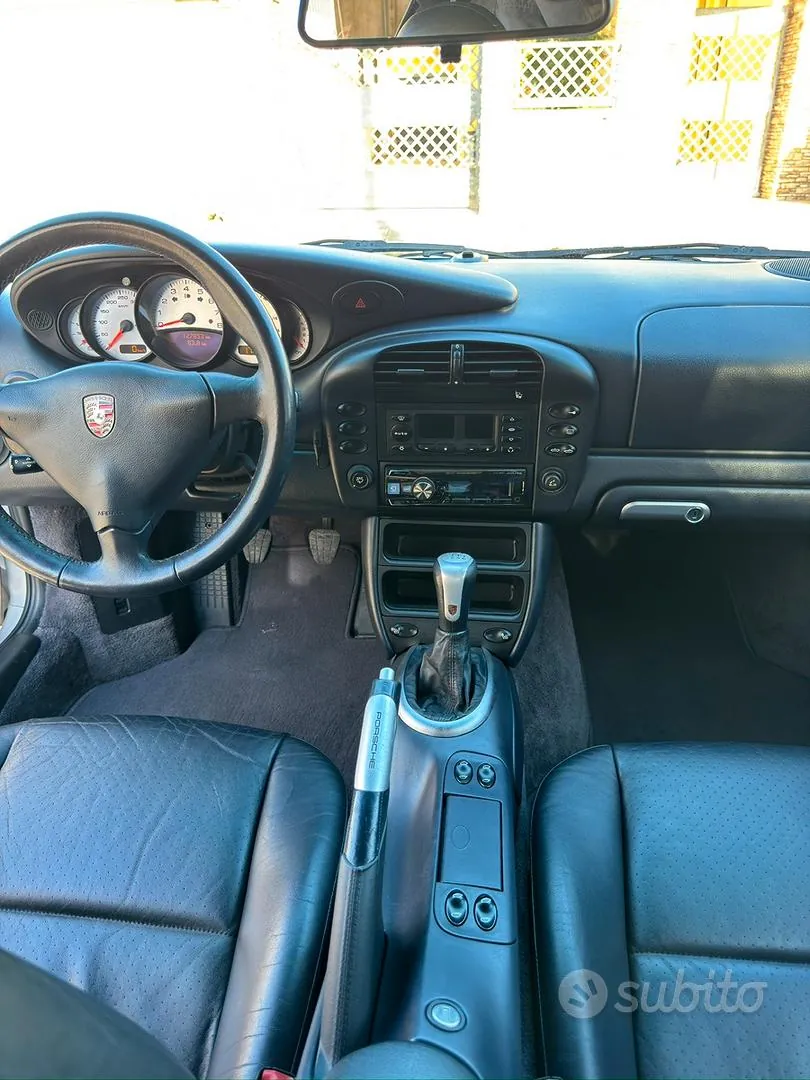Porsche 911 2002 photo 5