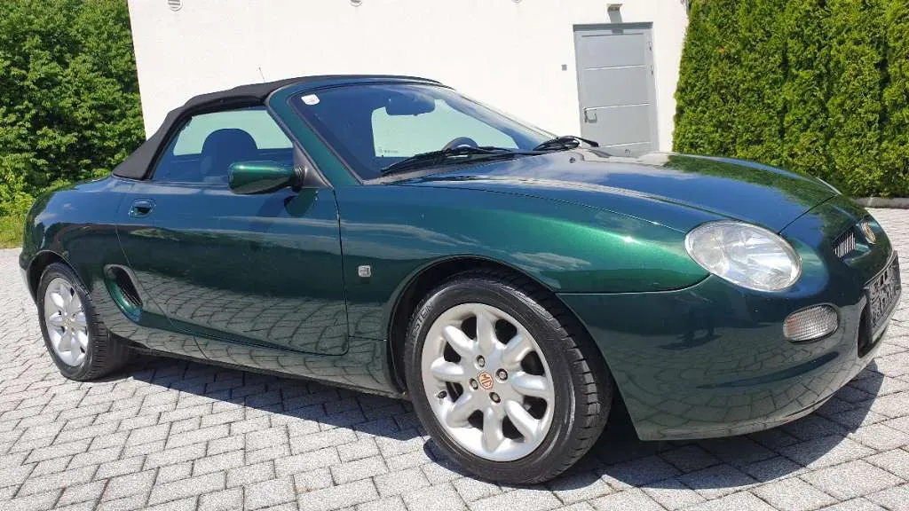 MG Mg F 2003 photo 3