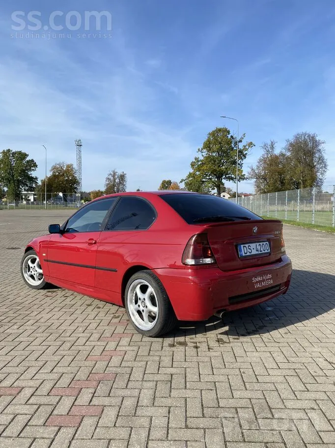 BMW E46 2002 photo 4