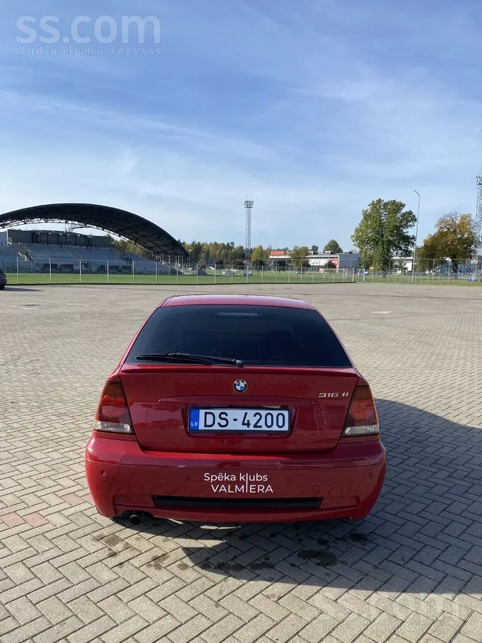 BMW E46 2002 photo 5