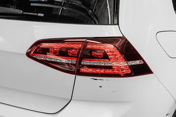 Volkswagen E-Golf 2016 photo 5