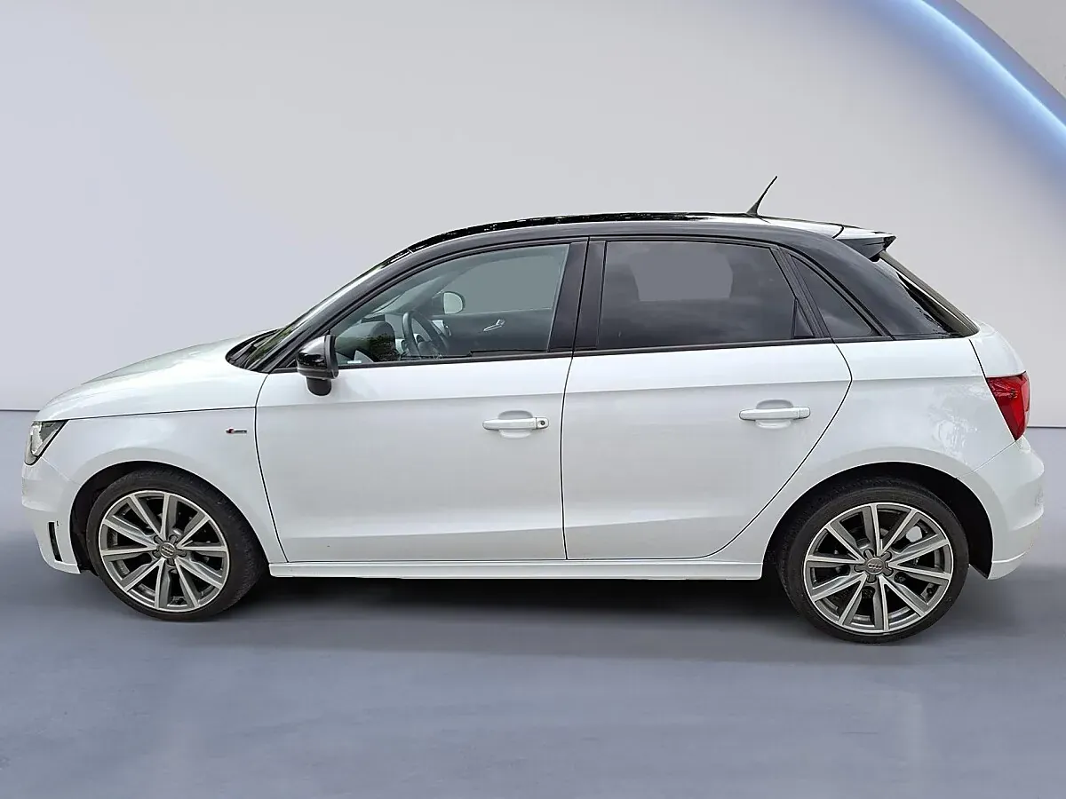 Audi A1 2014 photo 2