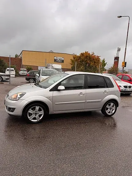Ford Fiesta 2007 photo 4