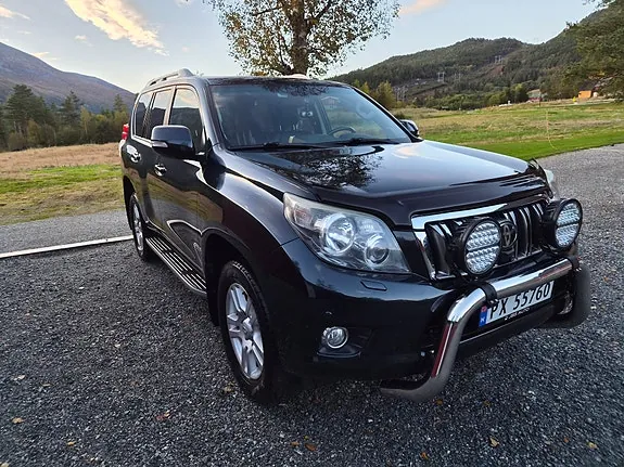 Toyota Land Cruiser 2012 photo 3