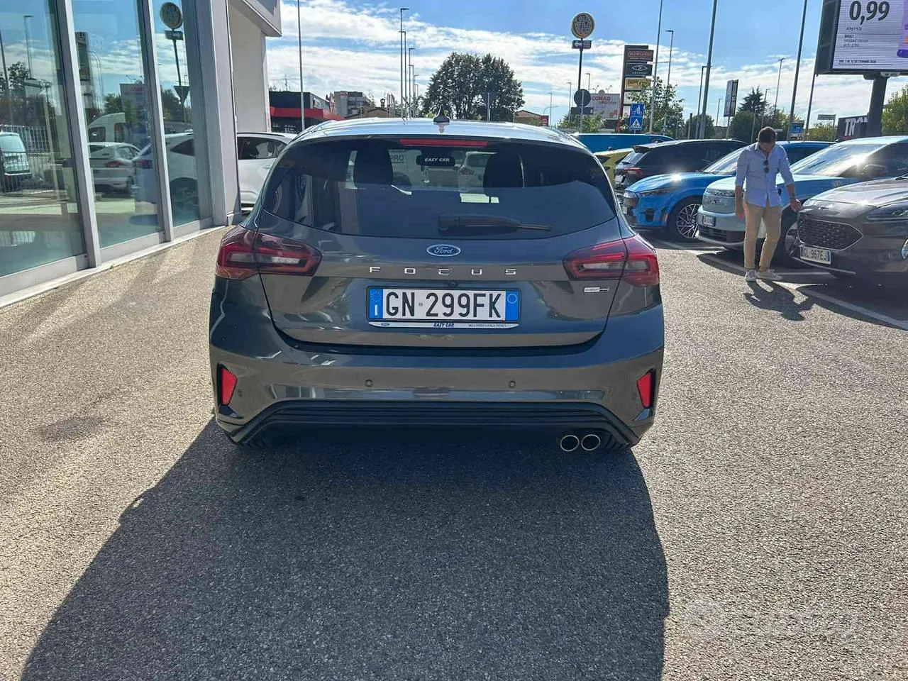 Ford Focus 2023 photo 3