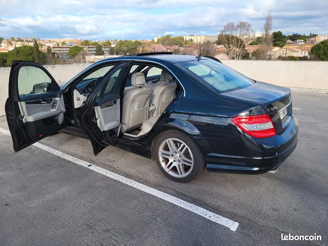 Mercedes-Benz C-Class 2009 photo 3