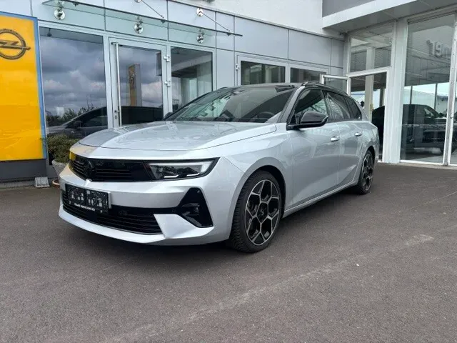 Opel Astra 2024 photo 2
