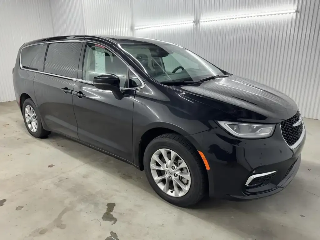 Chrysler Pacifica 2023 photo 5