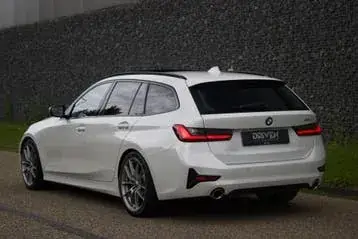 BMW 3 Series 2021 photo 3