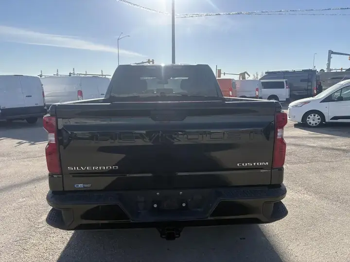 Chevrolet Silverado 1500 2023 photo 4