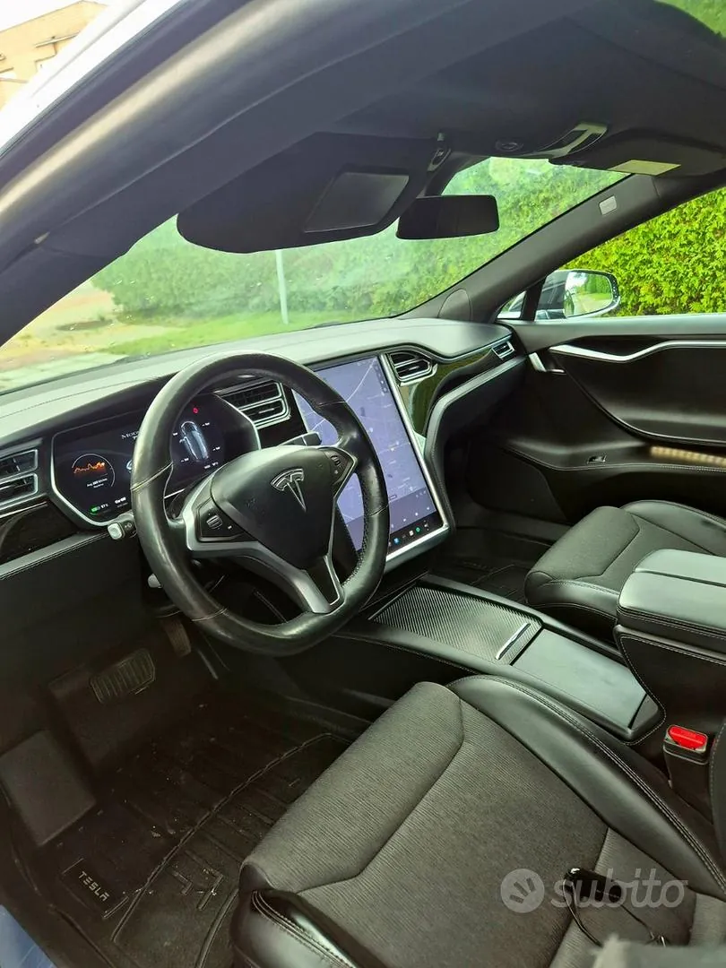 Tesla Model S 2018 photo 4