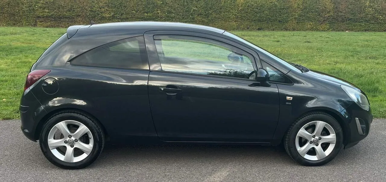 Vauxhall Corsa 2012 photo 4