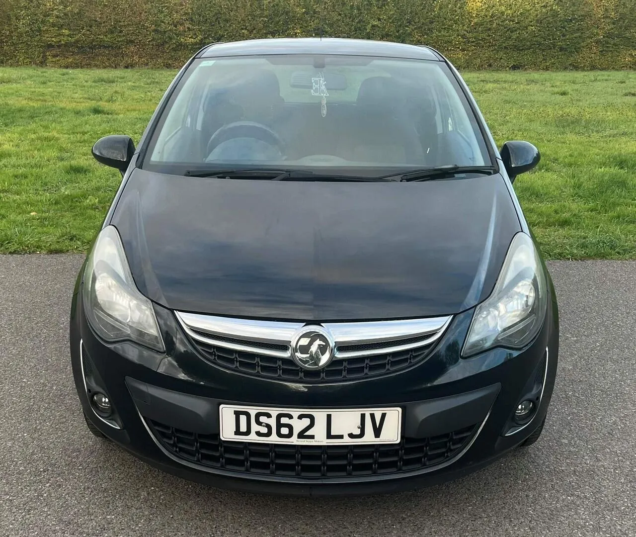 Vauxhall Corsa 2012 photo 2
