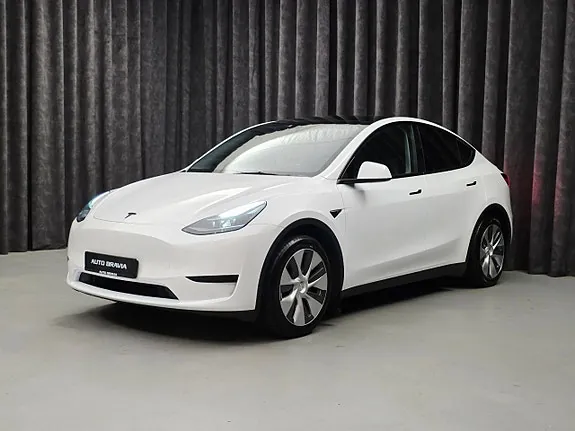 Tesla Model Y 2023 photo 3