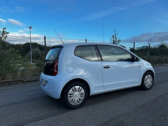 Volkswagen Up 2012 photo 2