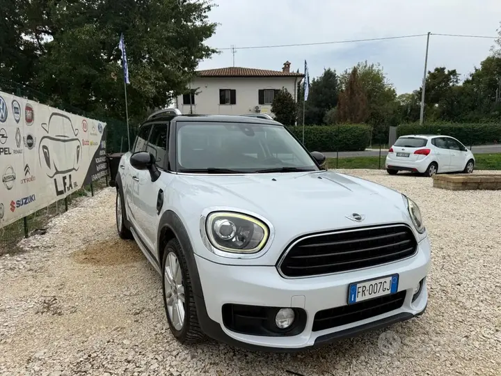 Mini Countryman 2018 photo 3