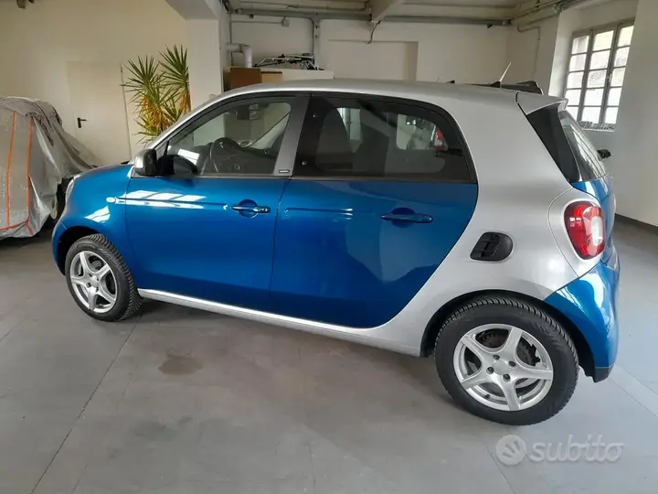 Smart Forfour 2016 photo 3
