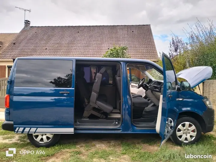 Volkswagen Multivan 2016 photo 2