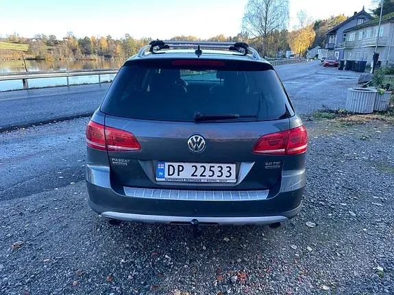 Volkswagen Passat 2013 photo 4