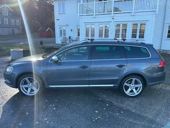Volkswagen Passat 2013 photo 5