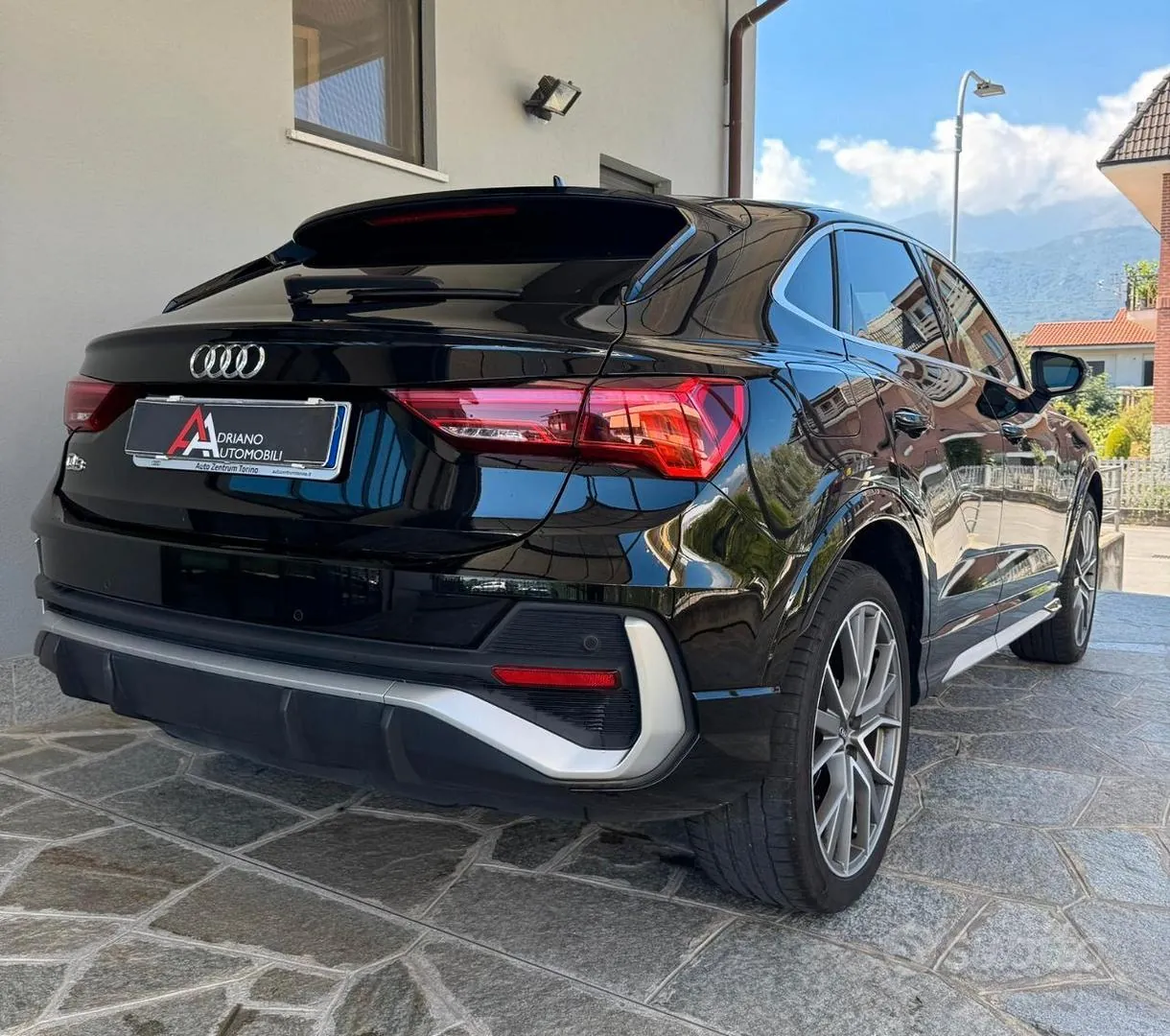 Audi Q3 2022 photo 5