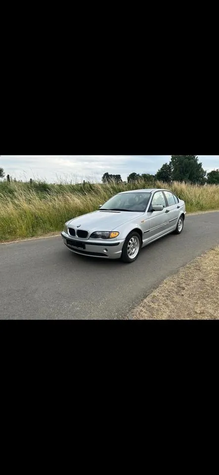 BMW 318I