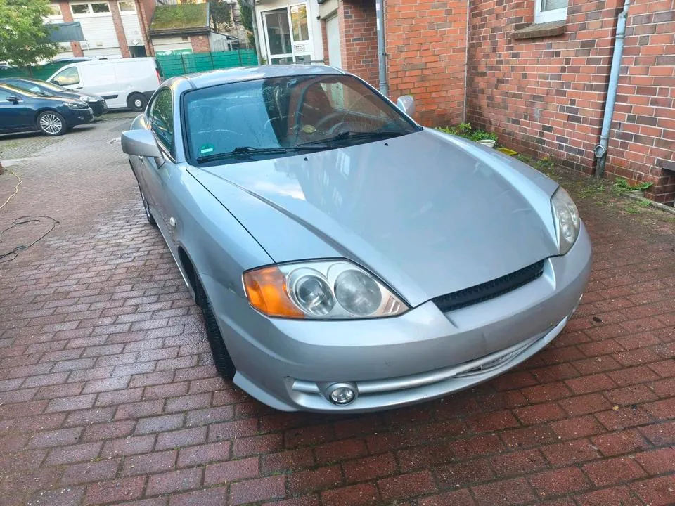 Hyundai Coupe