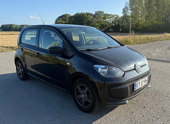 Volkswagen Up 2013 photo 2