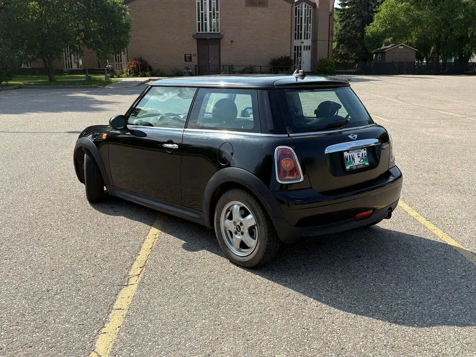 Mini Cooper 2009 photo 2