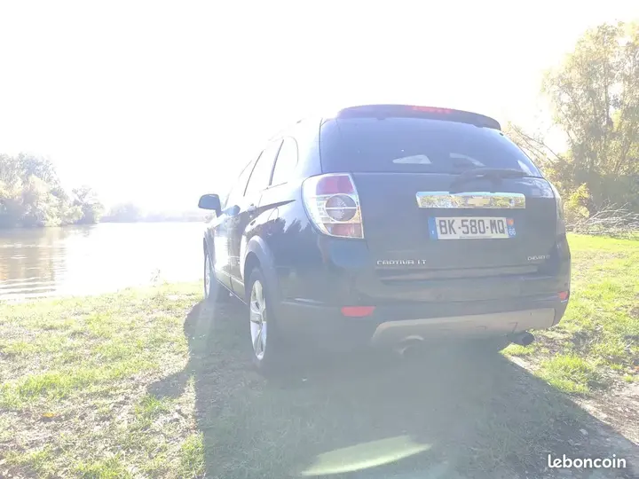 Chevrolet Captiva 2011 photo 2