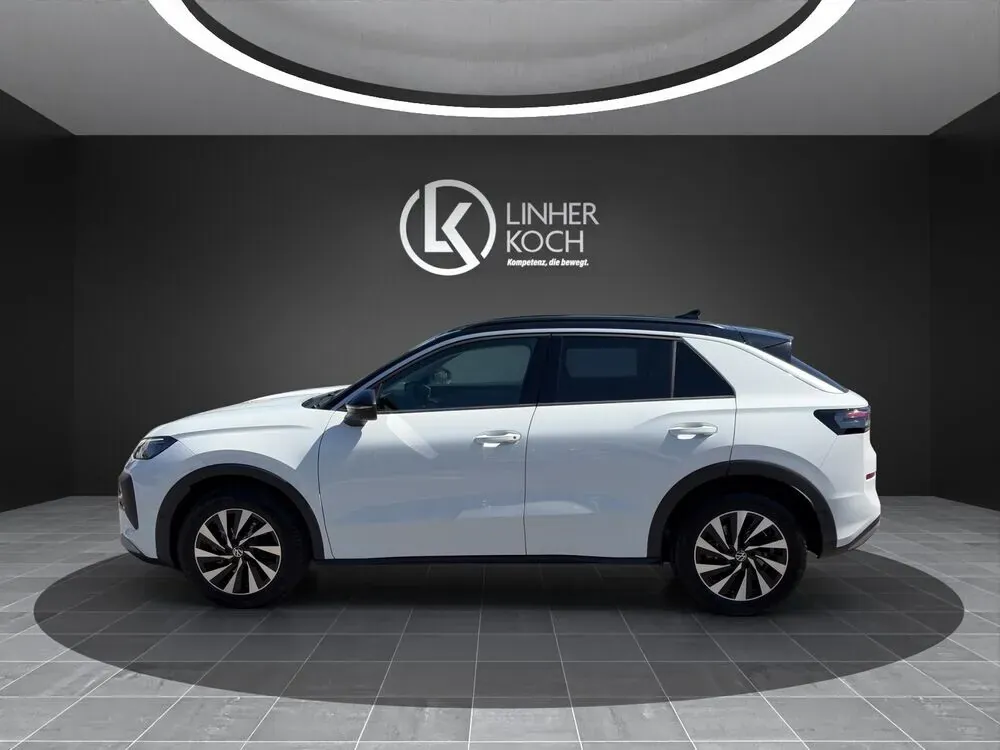Volkswagen T-Roc 2026 photo 2